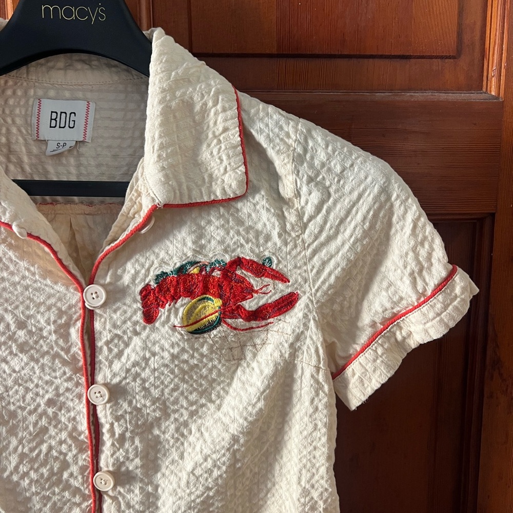BDG Urban Outfitters Embroidered Lobster Button Up Top Small Nautical Vacation - Picture 2 of 12
